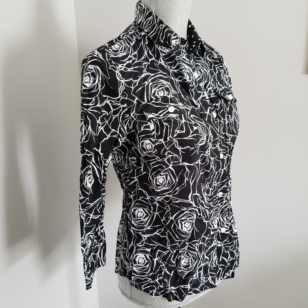 100% Cotton Jones NY blouse. Blk&White